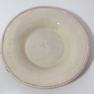 2 Vietri Bellezza Buttercream Pasta Bowls